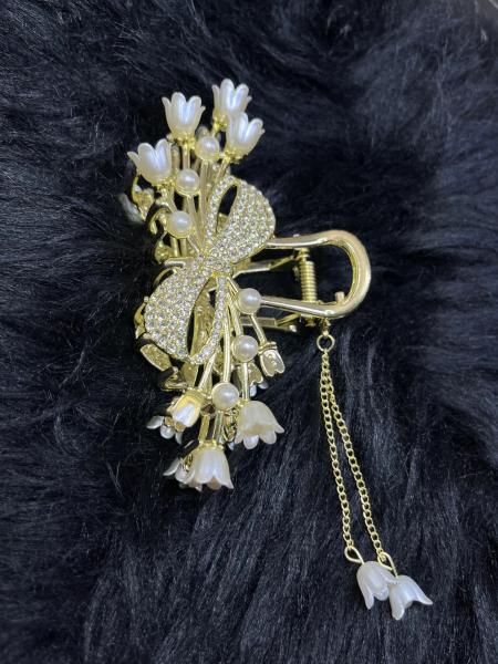 Retro Linglan Grip Series Butterfly Flower Tassel